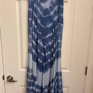Blue tie dye maxi skirt set